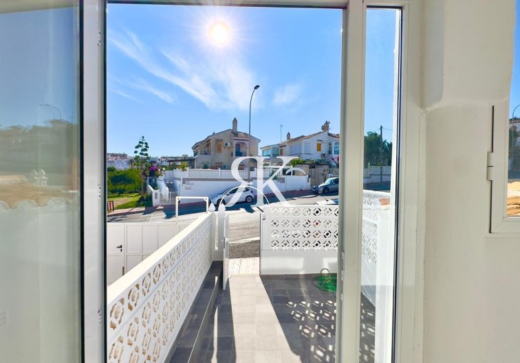 Revente - town house - Torrevieja - La Mata