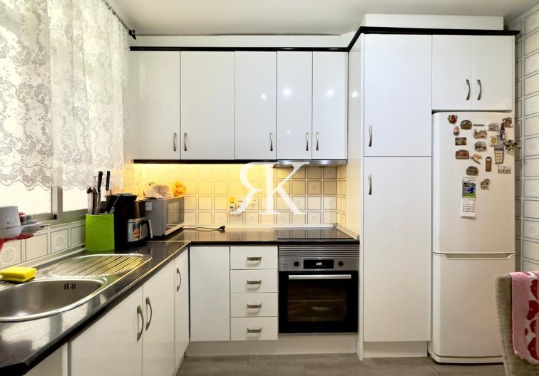 Segunda mano - Apartamento  - Torrevieja - Centro