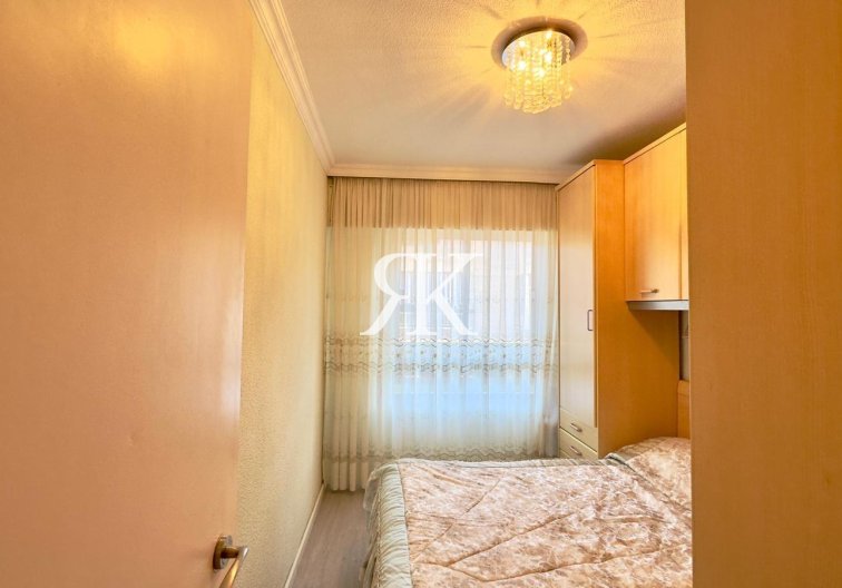 Segunda mano - Apartamento  - Torrevieja - Centro