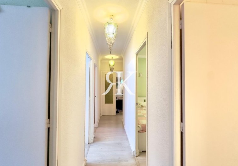 Segunda mano - Apartamento  - Torrevieja - Centro