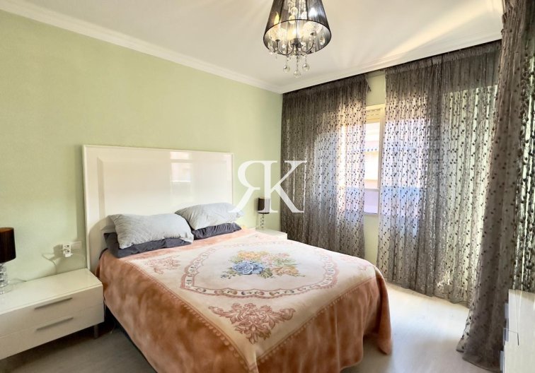 Segunda mano - Apartamento  - Torrevieja - Centro