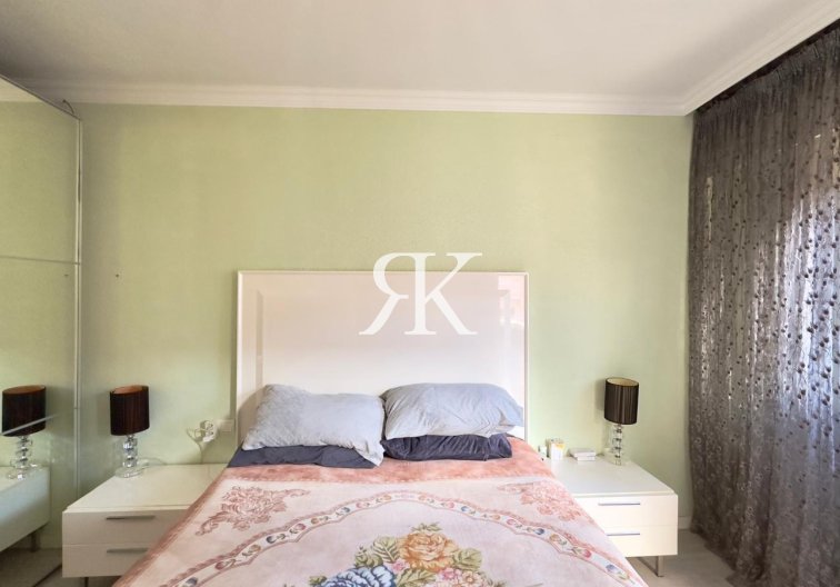 Segunda mano - Apartamento  - Torrevieja - Centro