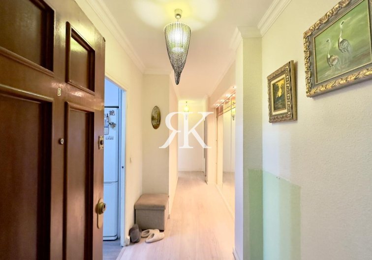 Segunda mano - Apartamento  - Torrevieja - Centro