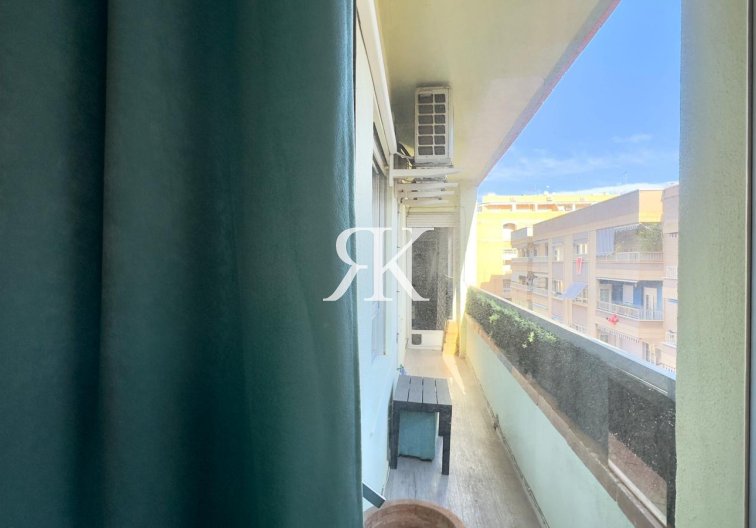 Segunda mano - Apartamento  - Torrevieja - Centro