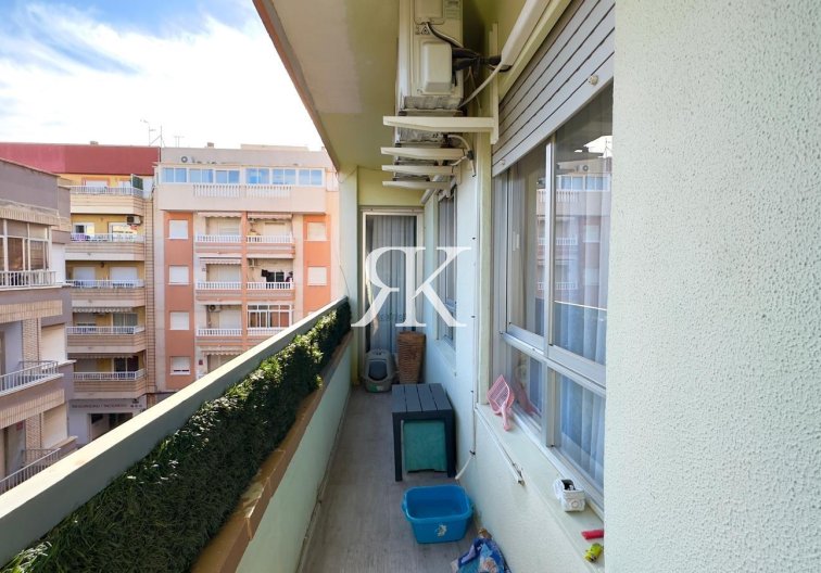 Segunda mano - Apartamento  - Torrevieja - Centro
