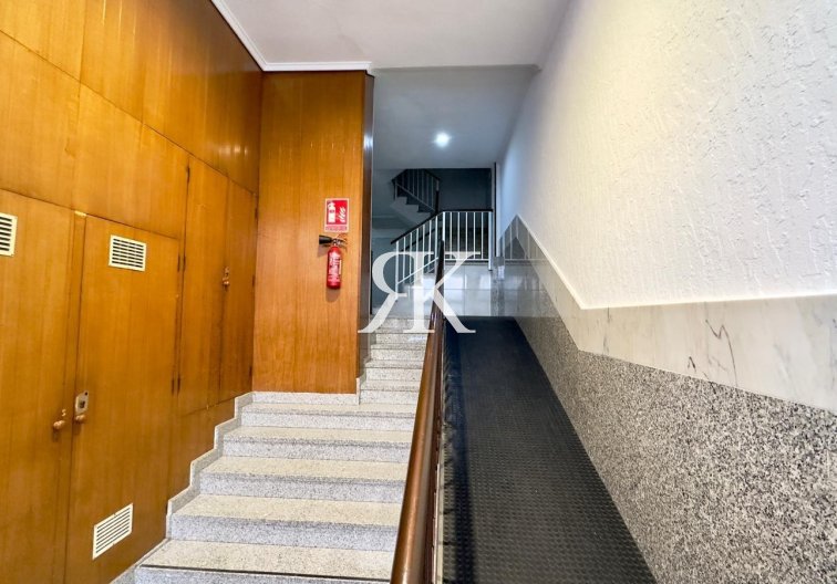 Segunda mano - Apartamento  - Torrevieja - Centro