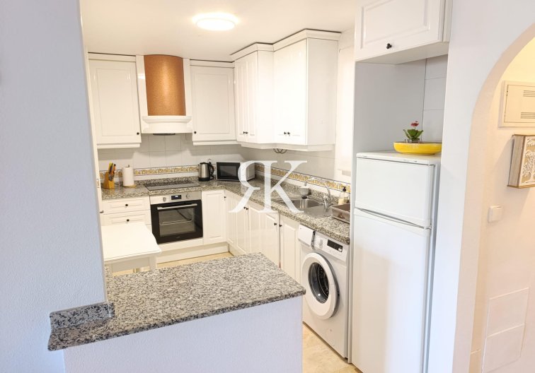 Resale - Apartment - Villamartin - Costa Blanca