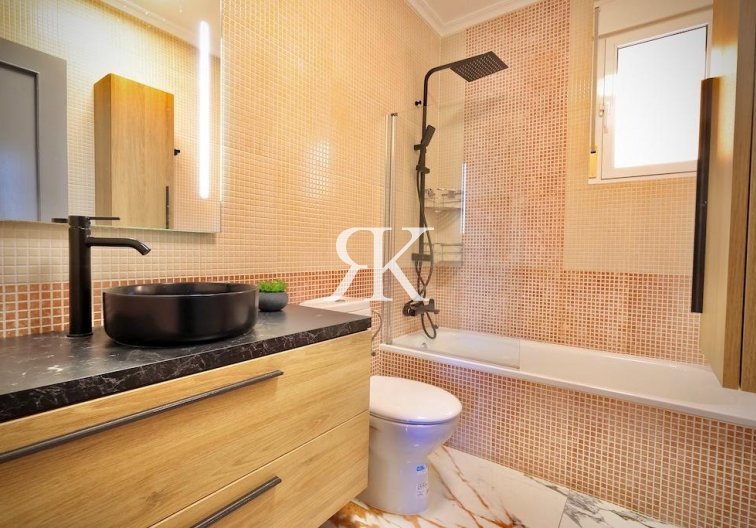 Revente - villa - San Miguel de Salinas - Inland