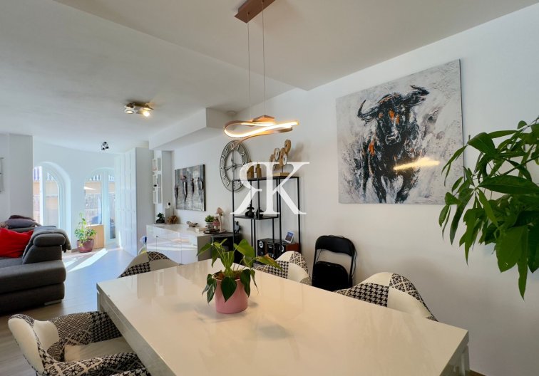 Wiederverkauf - villa - Orihuela Costa - Costa Blanca