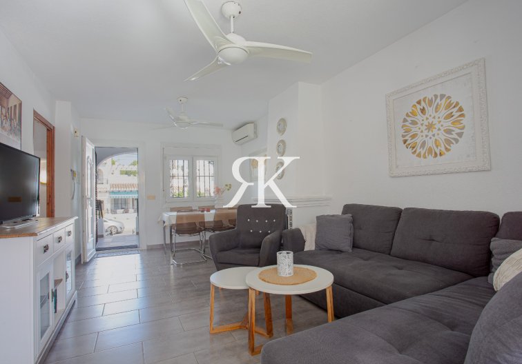 Revente - villa - Orihuela Costa - Costa Blanca