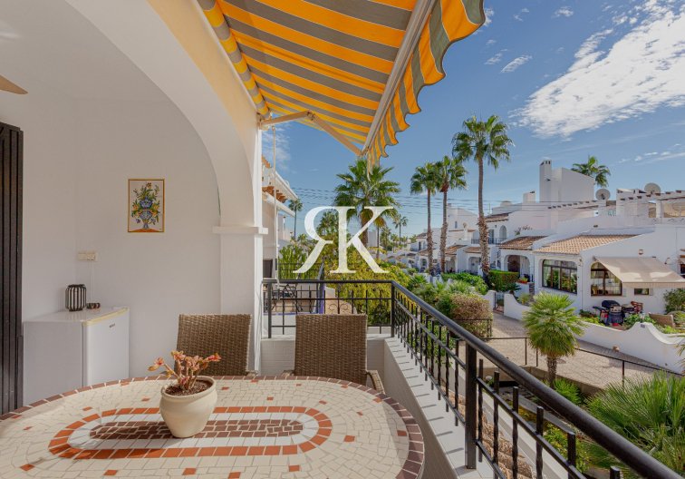 Revente - villa - Orihuela Costa - Costa Blanca