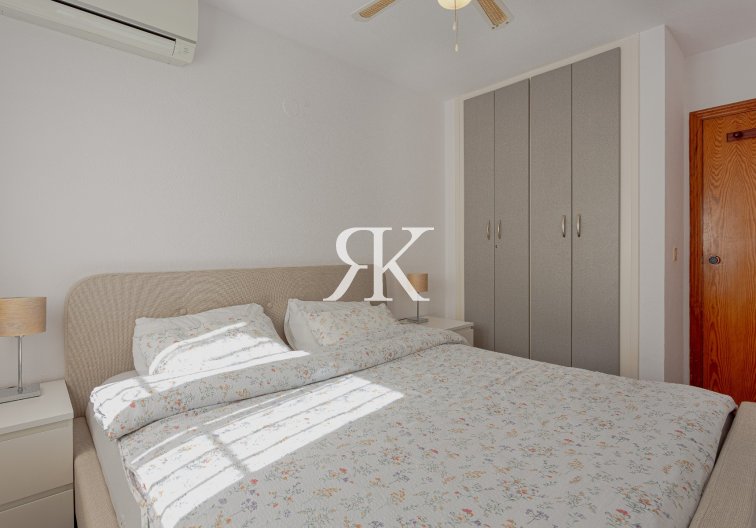 Revente - villa - Orihuela Costa - Costa Blanca