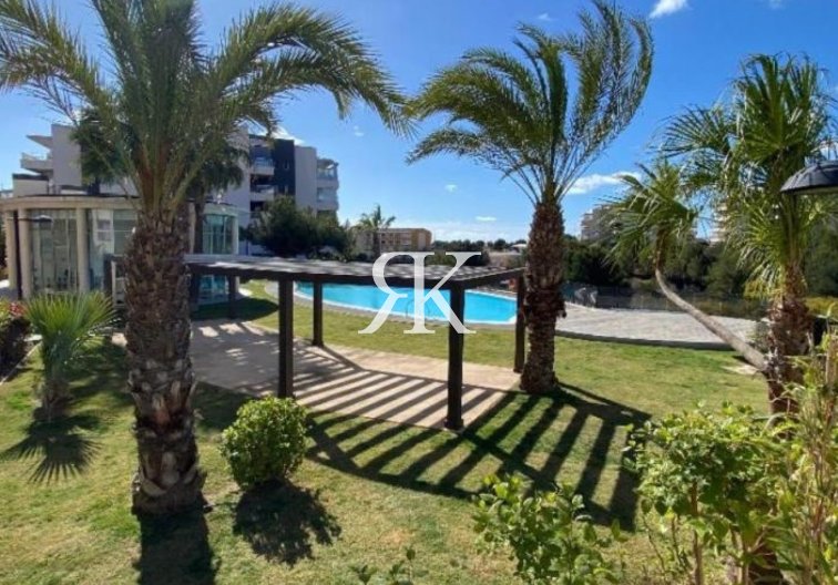 Wiederverkauf - Wohnung - Orihuela Costa - Costa Blanca