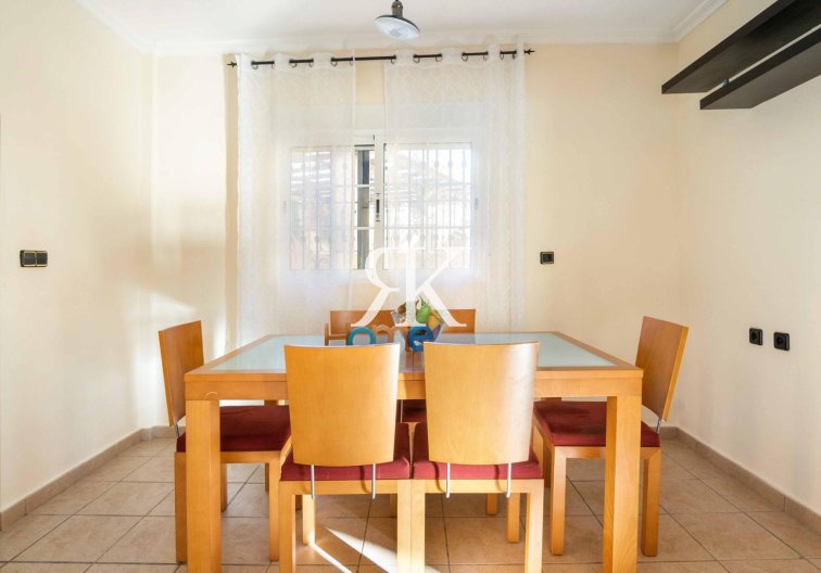 Revente - villa - Orihuela Costa - Los Almendros-la Florida