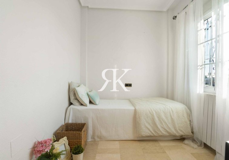 Revente - villa - Orihuela Costa - Los Almendros-la Florida