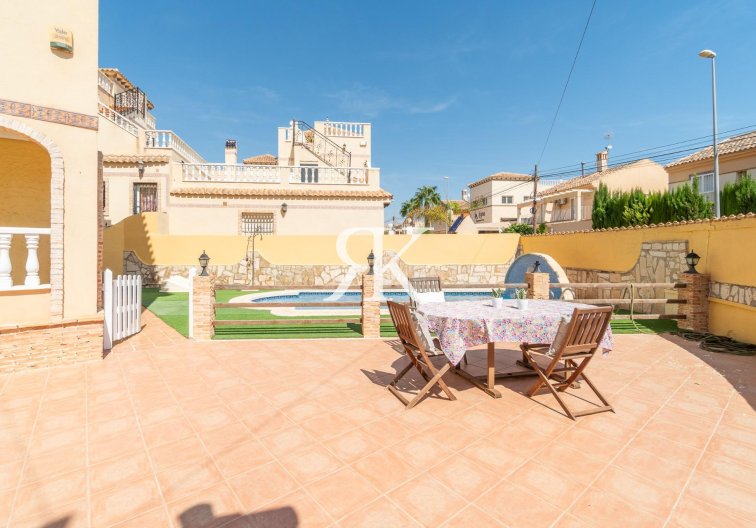 Revente - villa - Orihuela Costa - Los Almendros-la Florida