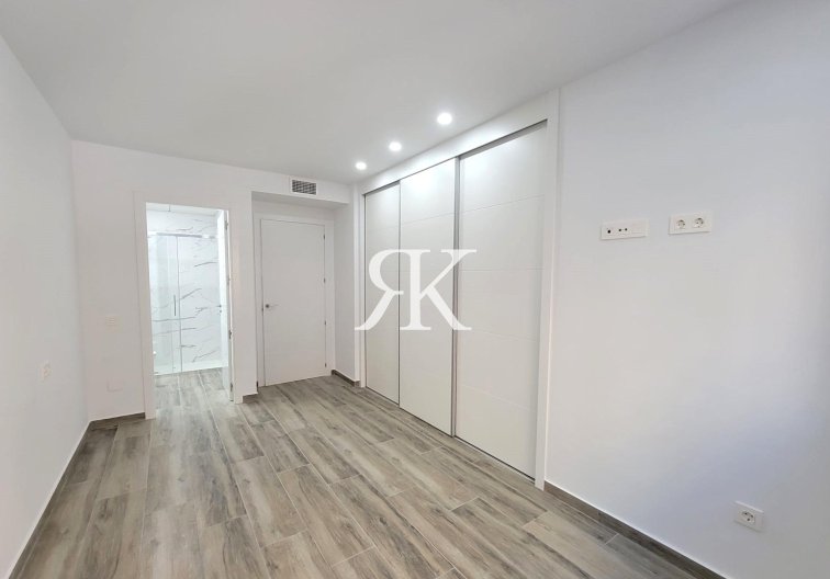 Segunda mano - Apartamento  - Torrevieja - Playa del Cura