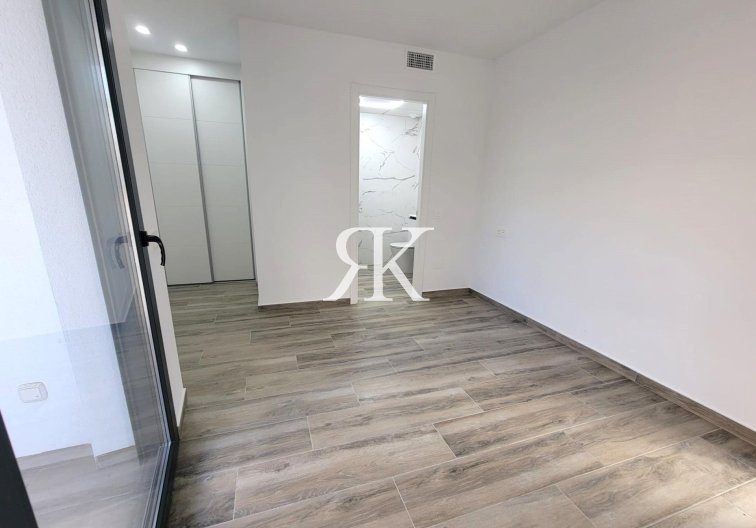 Segunda mano - Apartamento  - Torrevieja - Playa del Cura