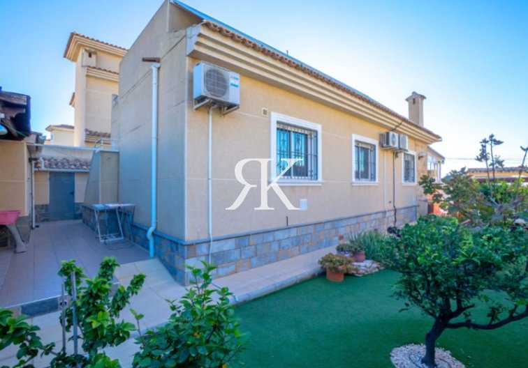 Wiederverkauf - villa - Torrevieja - Costa Blanca