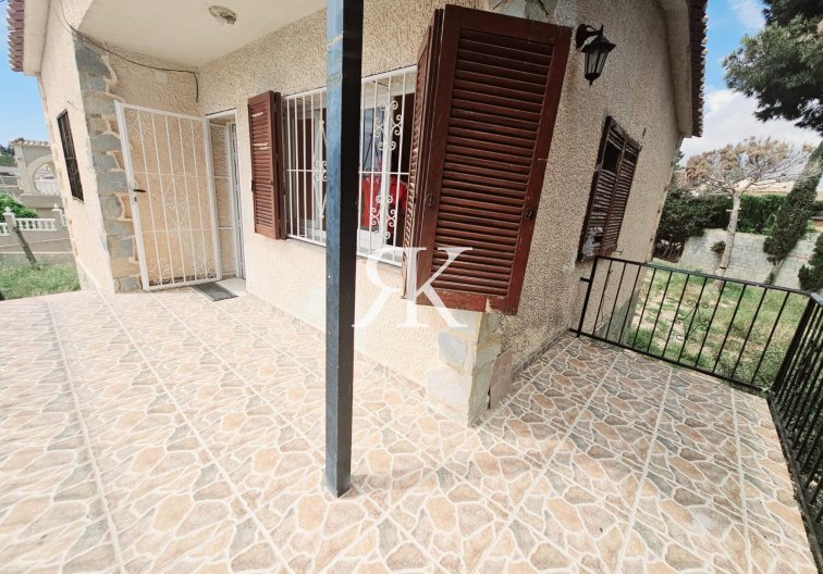 Revente - villa - Torrevieja - Los Balcones - Los Altos Del Edén