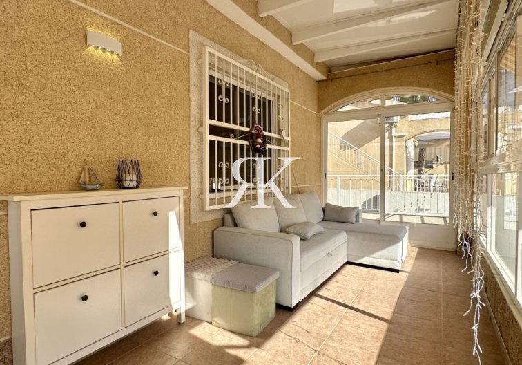 Revente - villa - Orihuela Costa - Costa Blanca