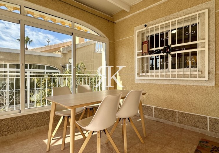 Revente - villa - Orihuela Costa - Costa Blanca