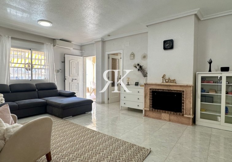 Revente - villa - Orihuela Costa - Costa Blanca