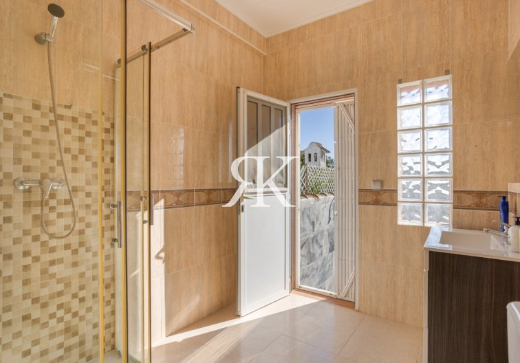 Revente - villa - Torrevieja - Costa Blanca