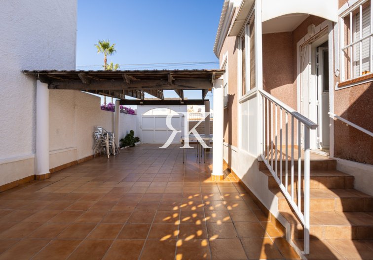 Revente - villa - Torrevieja - Costa Blanca