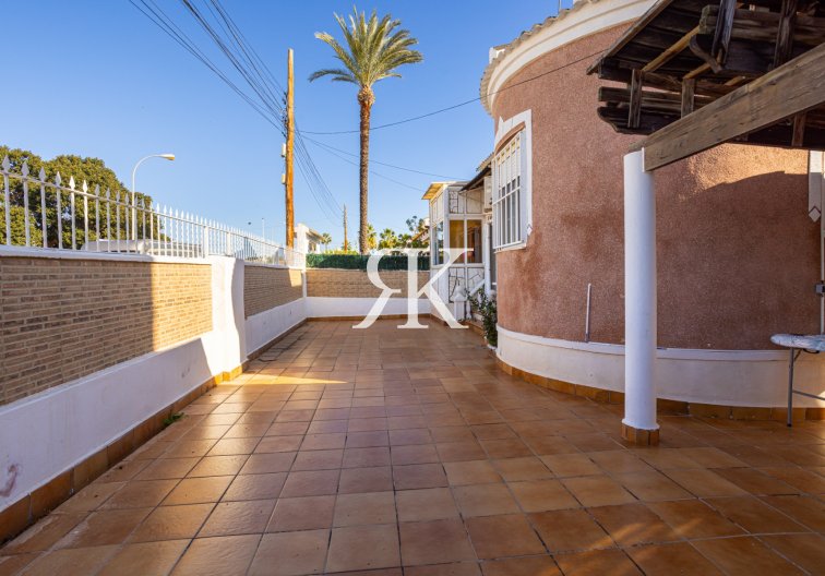 Revente - villa - Torrevieja - Costa Blanca