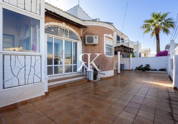Revente - villa - Torrevieja - Costa Blanca