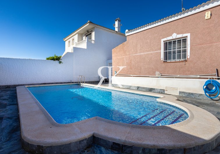 Revente - villa - Torrevieja - Costa Blanca