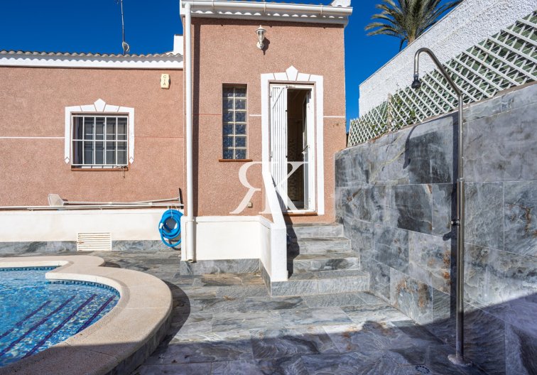 Revente - villa - Torrevieja - Costa Blanca
