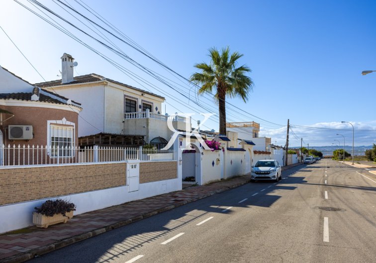 Revente - villa - Torrevieja - Costa Blanca