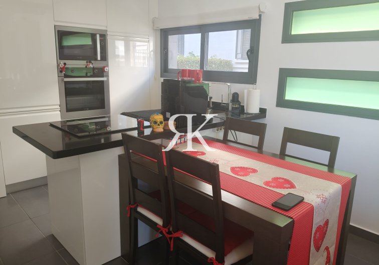 Resale - town house - Orihuela Costa - Costa Blanca