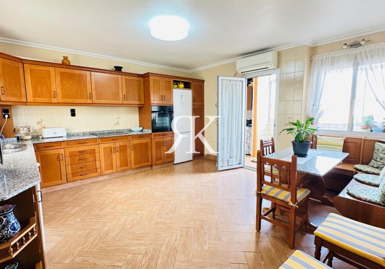 Revente - Appartement - Torrevieja - Centro