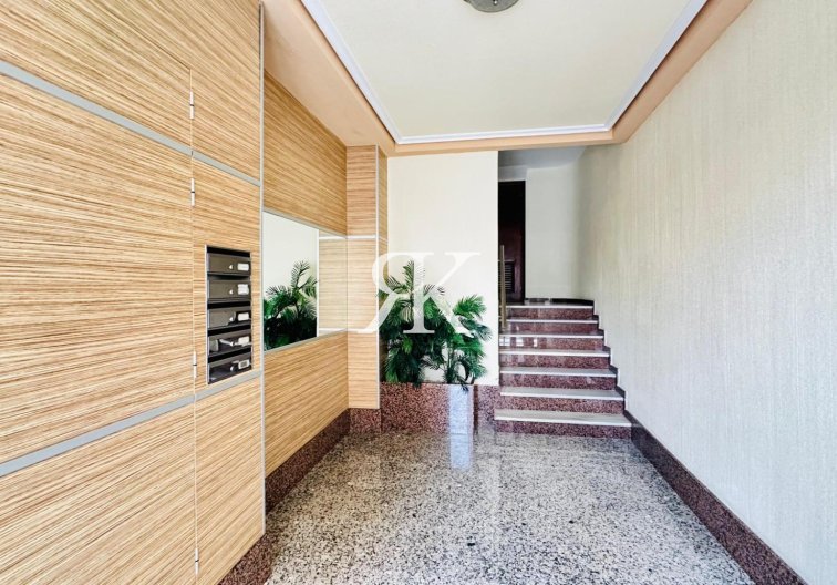 Revente - Appartement - Torrevieja - Centro