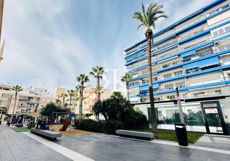 Revente - Appartement - Torrevieja - Centro
