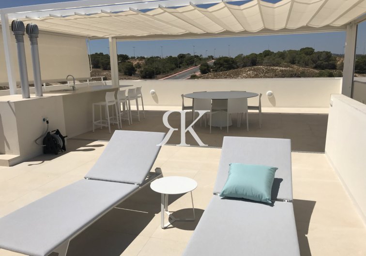 Revente - Apartment Penthouse - Torrevieja - Los Balcones 