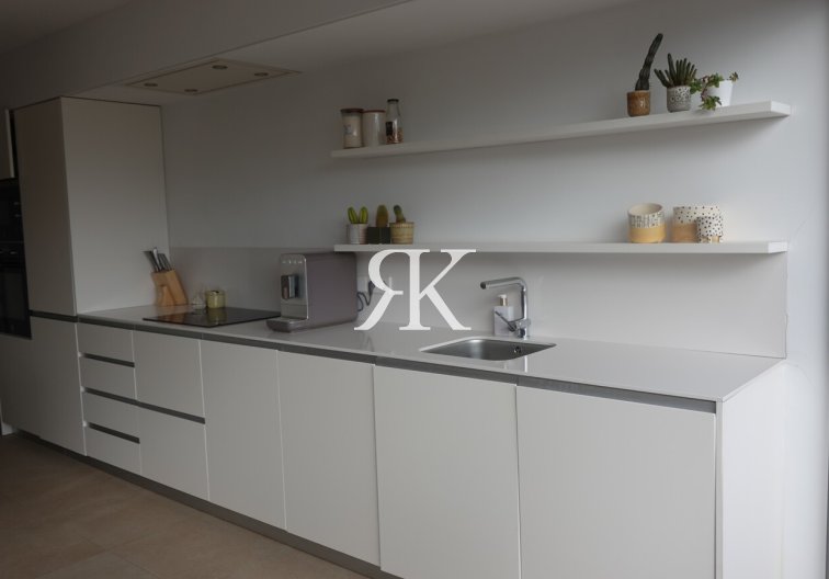 Revente - Apartment Penthouse - Torrevieja - Los Balcones 