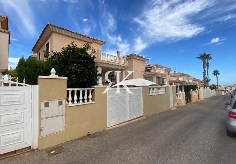 Wiederverkauf - villa - Orihuela Costa - Costa Blanca