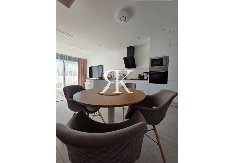 Segunda mano - villa - Benijofar