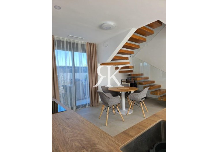 Segunda mano - villa - Benijofar