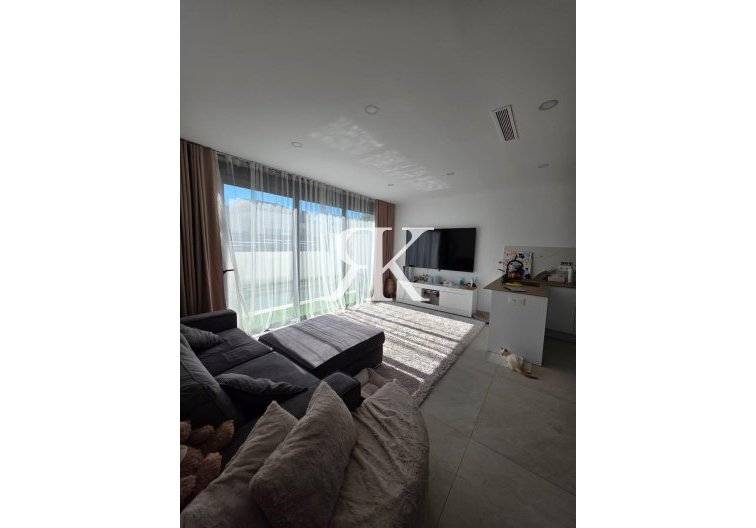 Segunda mano - villa - Benijofar