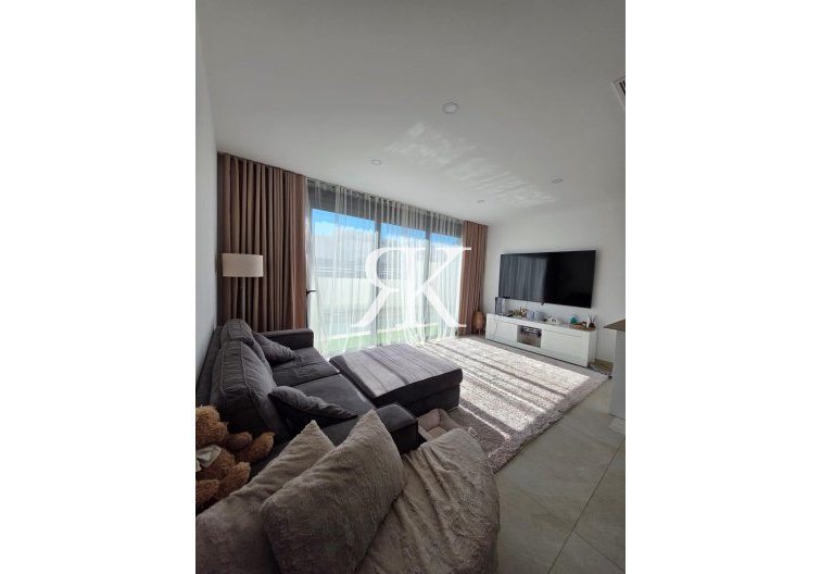 Segunda mano - villa - Benijofar