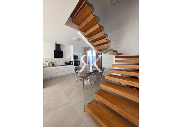 Segunda mano - villa - Benijofar