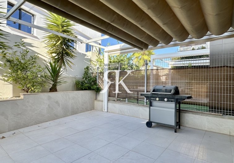 Revente - villa - Orihuela Costa - Costa Blanca