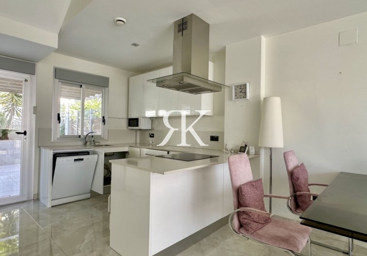 Revente - villa - Orihuela Costa - Costa Blanca