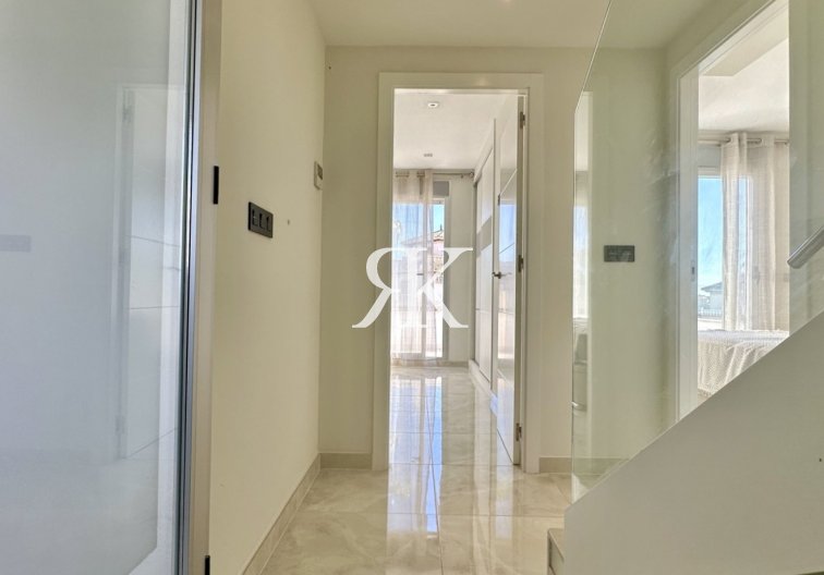 Revente - villa - Orihuela Costa - Costa Blanca