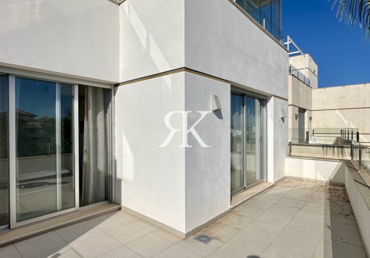 Revente - villa - Orihuela Costa - Costa Blanca